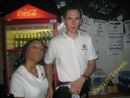 zltparty06_128.jpg