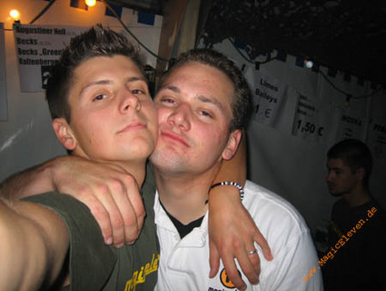 zltparty05_120.jpg
